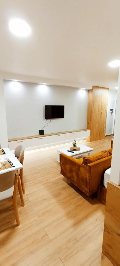 Selvia Apartament Тирана Экстерьер фото