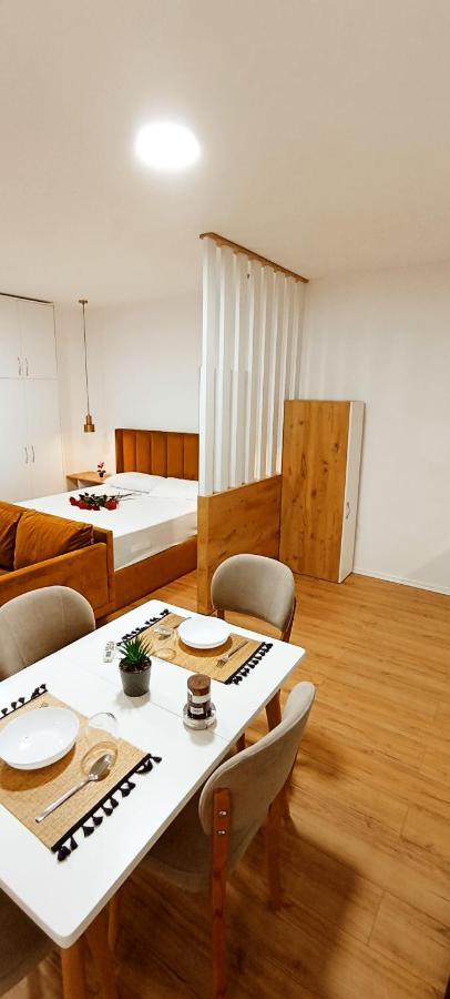Selvia Apartament Тирана Экстерьер фото