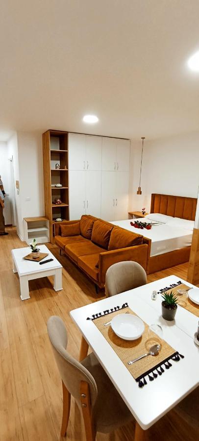 Selvia Apartament Тирана Экстерьер фото