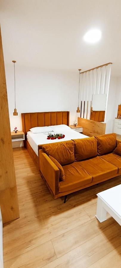 Selvia Apartament Тирана Экстерьер фото