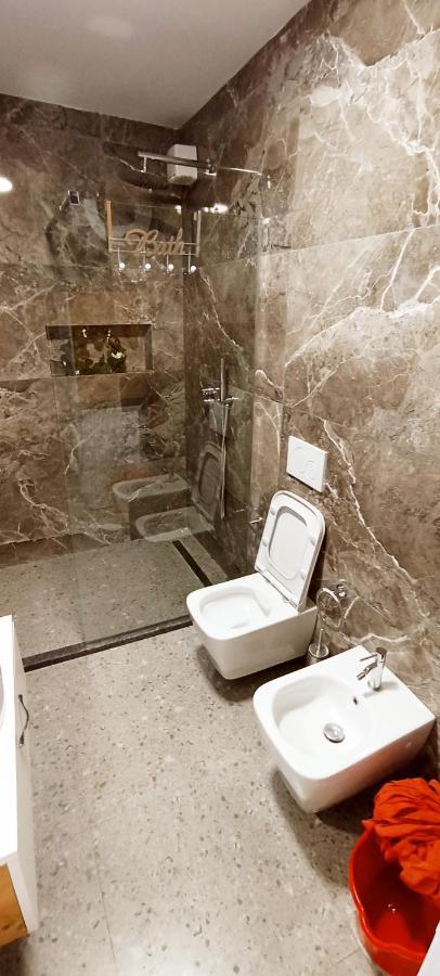 Selvia Apartament Тирана Экстерьер фото